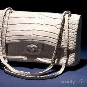 Kamu Pasti Tidak Akan Percaya dengan Harga 4 Tas Tangan Wanita Ini!