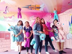 Intip Gemasnya Kafe Tema Unicorn di Cibubur
