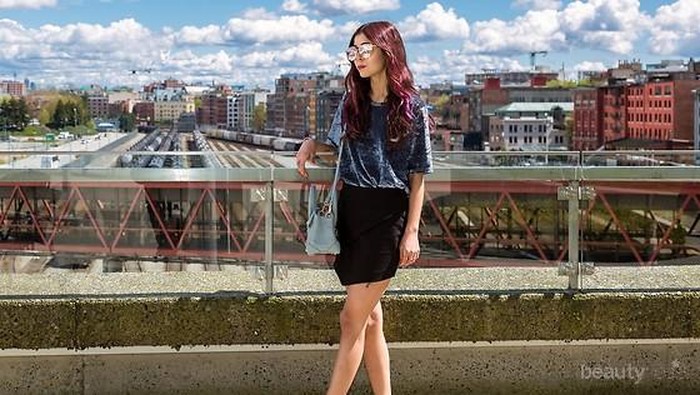 6 Inspirasi Style Modis dengan Oversized T-shirt