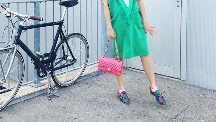 Yuk, Intip Gaya Unik yang Colorful Saat Hamil Ala Diana Rikasari