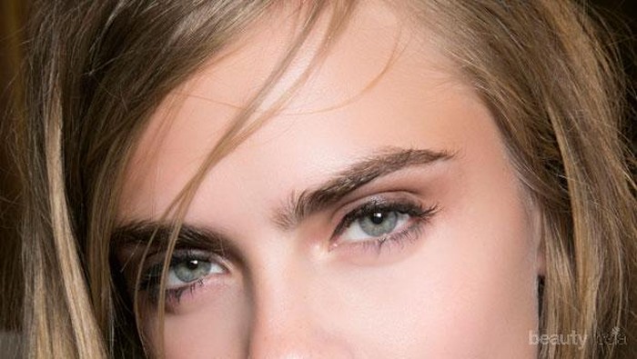 Masih Bingung dengan Cara Menggambar Alis? Kuasai Tekniknya dengan 5 Tips Jitu Ini!