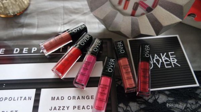 Pemilik Kulit Cerah Cocok Banget Pakai Warna Make Over Intense Matte Lip Cream Ini!