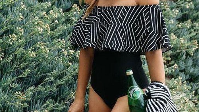 Ini Dia 4 Model Baju Renang yang Paling Modis dan Keren untuk Liburan Summer-mu!