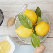 Ladies, Ini Cara Tepat Memakai Masker Putih Telur dan Lemon untuk Cerahkan Wajah!