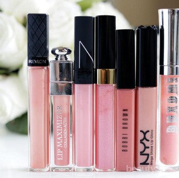 Cari Lip Gloss yang Bagus? Yuk, Intip Ulasannya