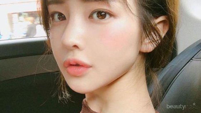 Ampuh Mencerahkan Bibir Gelap, 10 Lip Balm Ini Paling Banyak Dicari! Ampuh Mencerahkan Bibir Gelap, 10 Lip Balm Ini Paling Banyak Dicari!