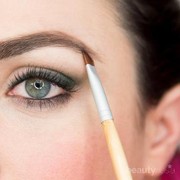 Wajib Dicoba! 5 Produk Eyebrow dengan Ketahanan Terbaik