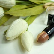 Dua Variasi dalam Satu Kemasan? Ini Rekomendasi Makeup 2 in 1 Praktis Dibawa Kemana Saja