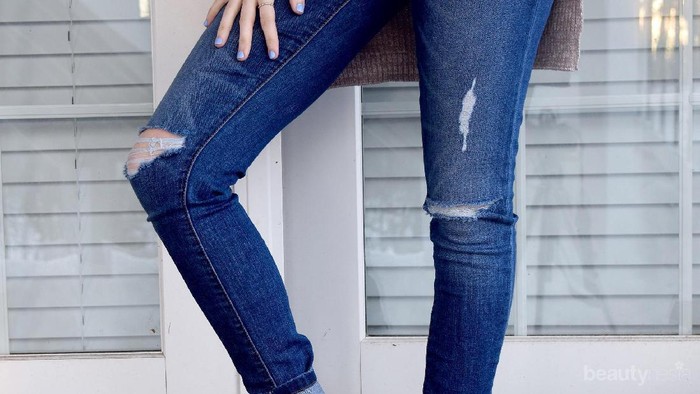 Hati-Hati, Pakai Skinny Jeans Ternyata Berbahaya Bagi Tubuh Lho