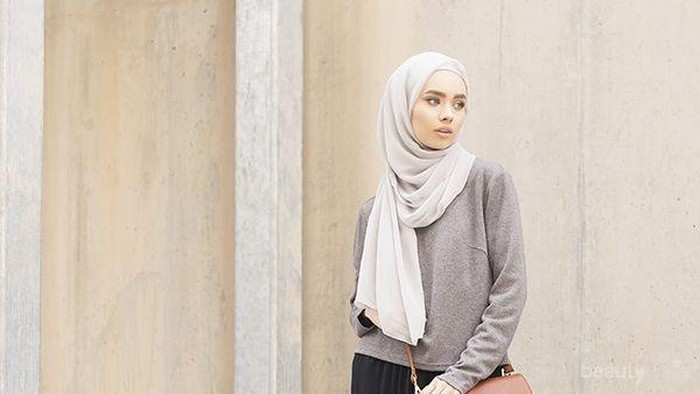 Tips Memilih Warna Hijab yang Sesuai dengan Warna Kulit Supaya Tidak Terlihat Kusam Tips Memilih Warna Hijab yang Sesuai dengan Warna Kulit Supaya Tidak Terlihat Kusam