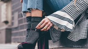5 Tips Pintar Padupadan Kaos Kaki dengan High Heels Agar Tetap Fashionable