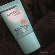Wajah Glowy ala Wanita Korea Bisa Kamu Dapatkan dengan BB Cream Drugsture Ini!