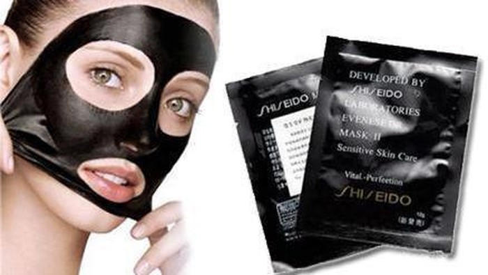 Angkat Komedo dengan Black Mask Murah Berkualitas Ini!