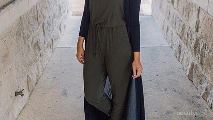 7 Tips Memadupadankan Gaya Jumpsuit Muslimah yang Tepat dan Fashionable