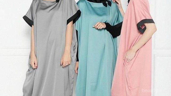 5 Model Kaftan Ala Selebriti Ini Bisa Menjadi Referensi Baju Lebaranmu Lho!