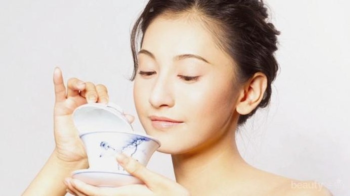 Aneka Pilihan Minuman untuk Mencerahkan Kulit Secara Alami