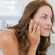 6 Cara Mencegah Bopeng di Kulit Wajah Setelah Jerawat Hilang