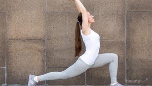 Sempurnakan Program Dietmu dengan 6 Gerakan Yoga Berikut!