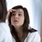 5 Cara Ampuh Atasi Bruntusan di Jidat dengan Bahan Alami