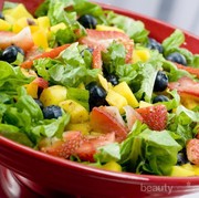 Resep Salad Di Bawah Ini Dapat Membantu Mengencangkan Kulit Tubuh Dan Wajah!