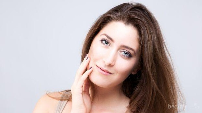 Bingung Bagaimana Membuat Wajah Lebih Slim dan Tirus? Yuk, Ikuti Gerakan Simpel Ini!