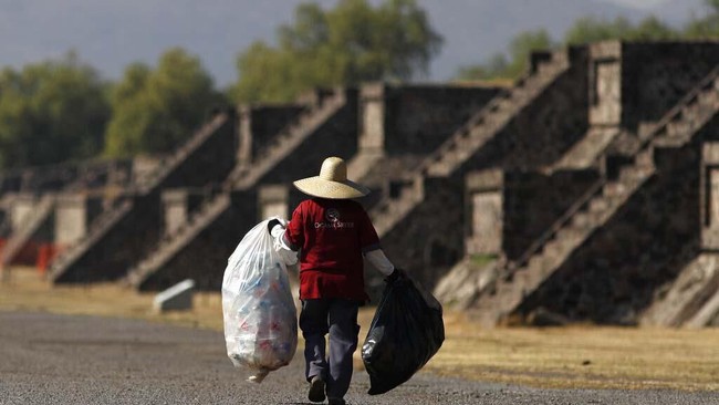 FOTO: Menyusuri Piramida Matahari dan Bulan di Teotihuacan Meksiko