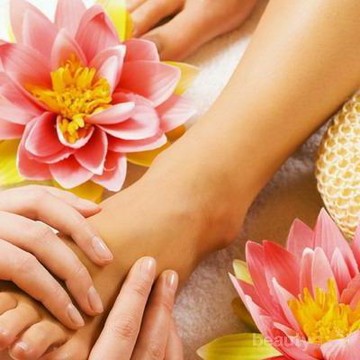 6 Tips Merawat Kaki Saat Musim Hujan Agar Tetap Sehat dan Cantik