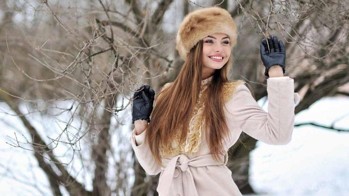 Sebelum Pergi Liburan ke Negara Musim Dingin, Barang Ini Wajib Ada di Kopermu!