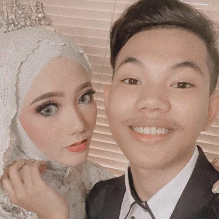 <p>Penyanyi cilik Tegar Septian membuat kejutan untuk penggemarnya. Ia menikah dengan kekasihnya pada Jumat (20/3/2020) di Garut, Jawa Barat. (Foto: Instagram @sarahsheilka)</p>