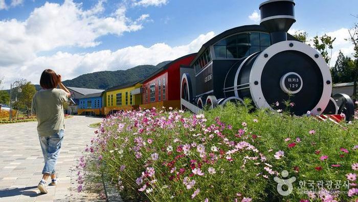 5 Tempat Wisata Indah yang Wajib Dikunjungi Saat Traveling ke Korea