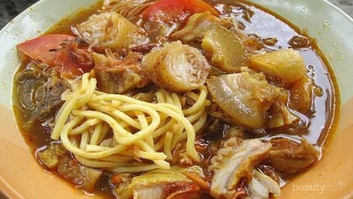 Hmm! Ini Dia Soto Mie Hangat Terenak yang Paling Pas disantap Saat Hujan! Hmm! Ini Dia Soto Mie Hangat Terenak yang Paling Pas disantap Saat Hujan!
