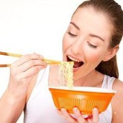 Psst, Ini Dia Tips Sehat Makan Mie Instan yang Wajib Kamu Ketahui
