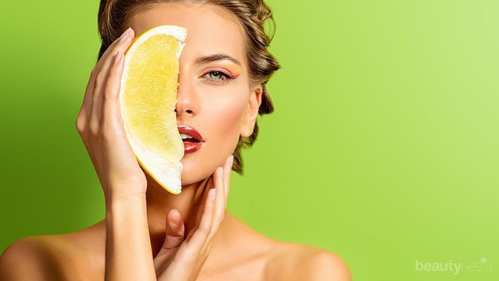 Yakin Vitamin C Bagus untuk Kulitmu? Intip Cara Kerjanya di Sini!