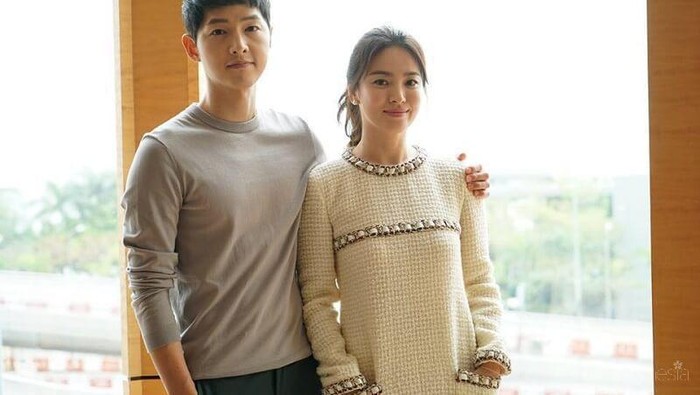 Jangan Baper! Kemesraan Song Hye Kyo dan Song Joong Ki Ini Bikin Iri