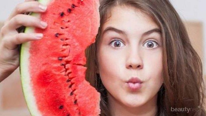 Bebas Bahan Kimia! Atasi Kulit Berminyak & Berjerawat Lebih Aman dengan Masker Alami Ini!