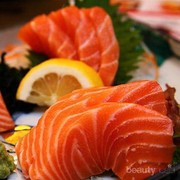 Apakah Mengkonsumi Ikan Salmon Mentah Berbahaya? Cek Disini!