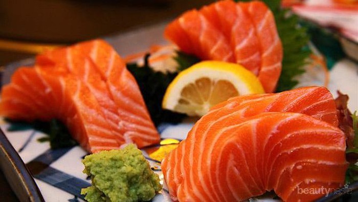 Apakah Mengkonsumi Ikan Salmon Mentah Berbahaya? Cek Disini!