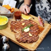 Wow! Rekomendasi Makanan Porsi Jumbo di Bandung Ini Akan Membuatmu Kaget
