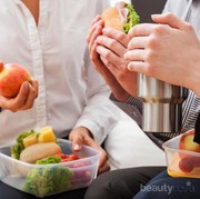 Perbaiki Asupanmu dengan Tips Makan Siang Sehat Ini!