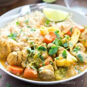 Hanya 30 Menit! Resep Singkat dan Nikmat Membuat Kari Ayam dan Sayuran Lezat