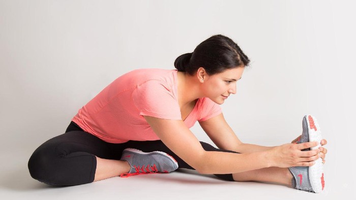 Miliki Badan Lentur dengan 5 Gerakan Stretching Mudah Ini!