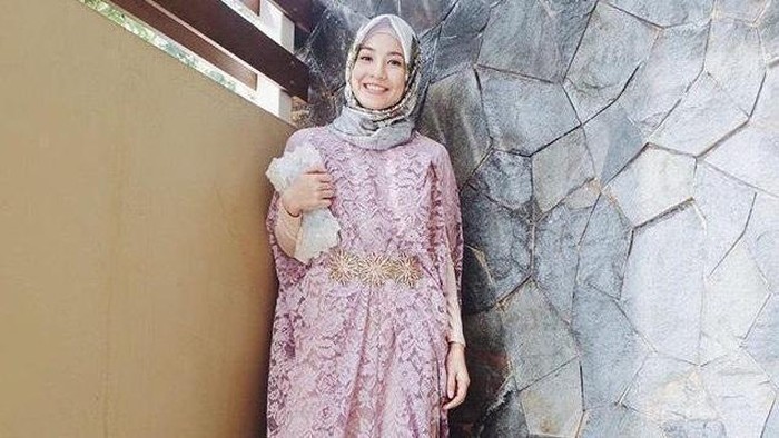 Style Artis Indonesia dalam Balutan Kaftan Saat Lebaran Ini Sangat Menginspirasi, Lho!