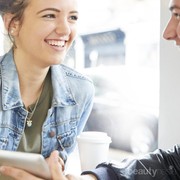 Ladies, Begini Tips Jitu Mendekati Pria Populer yang Perlu Kamu Ketahui