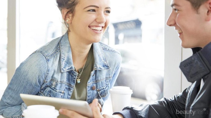 Ladies, Begini Tips Jitu Mendekati Pria Populer yang Perlu Kamu Ketahui