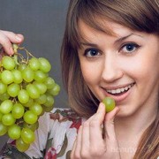 Dapatkan Kulit Cerah Dengan Kebiasaan Mengkonsumsi Buah Berikut Ini!