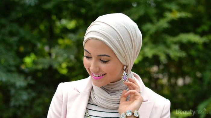 Hemat dan Dapat Dilakukan Sendiri, Ini Tips Perawatan Rambut Wanita Berhijab!