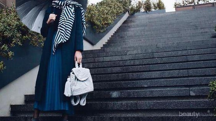 Style Hijab Saat Musim Hujan Agar Tidak Lepek dan Tetap Modis