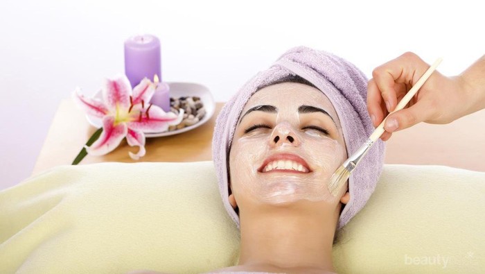 Menghilangkan Jerawat Pasir dengan Peeling? Apakah Aman?