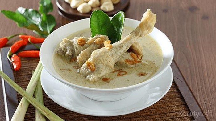 Resep Opor Ayam Spesial Lebaran
