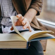 Ini Dia 4 Rekomendasi Novel Indonesia yang Meninggalkan Kesan Mendalam Untukmu